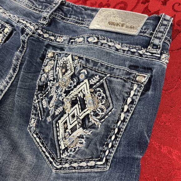 Grace in LA Jeans Womens 30x32 Embroidered Aztec Diamond Rhinstone Bootcut Jeans - Picture 1 of 15